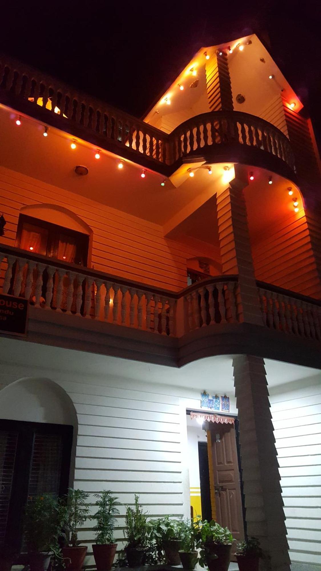 Bnb Royal Tourist House Катманду Экстерьер фото